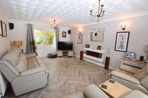 Lounge- click for photo gallery